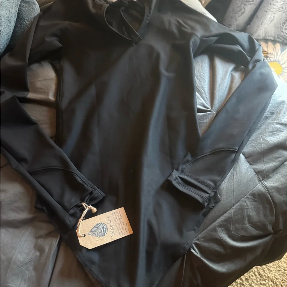 Women’s Black Long-Sleeve  - Rashguard One-Piece Sun Suit - Picture 5 of 9